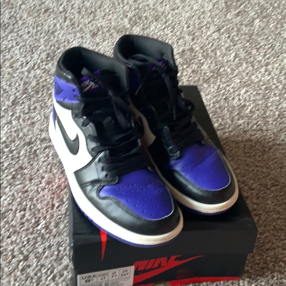 Air Jordan retro 1 court purple
